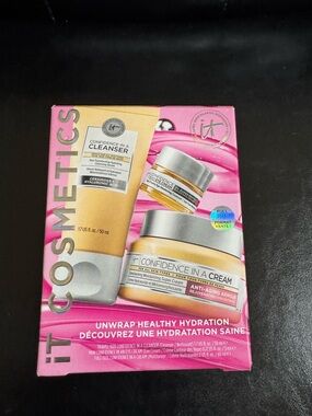 it cosmetics Confidence in a Cleanser & Cream Set - Pink & Gold